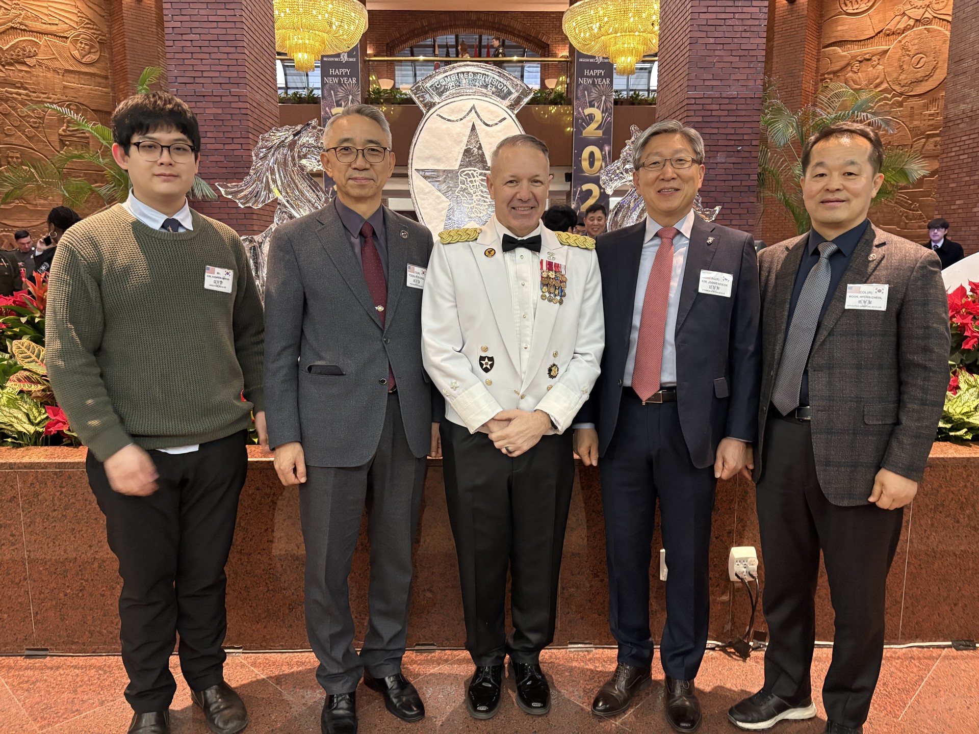 미2사단 설 리셉션 참석 (2.6, 가운데 미2사단장 롬바르도 미 육군 소장)