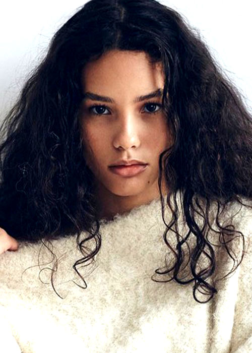 <h6><span style="font-family: Georgia, serif, 바탕, batang; color: rgb(54, 54, 54); font-size: 20px;">JULIA</h6><br><br><br>