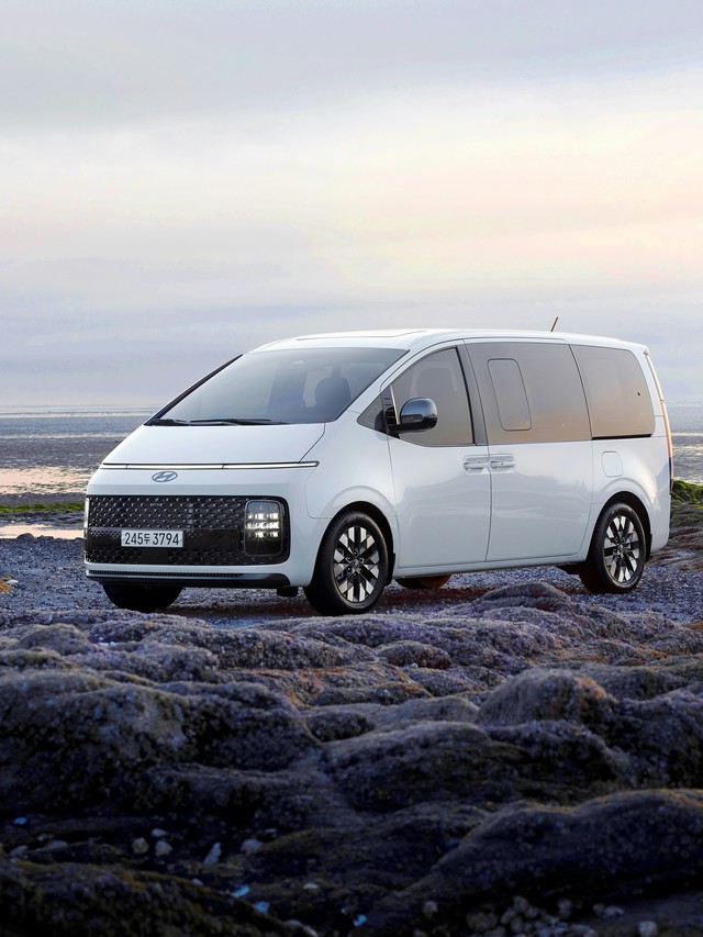 <p style="text-align:center; font-size:20px; margin-top:26px;">2026 Hyundai Staria<br><span style="color:#053361;">$130</span></p> <alt="Compact Rentals Camp Humphreys" />