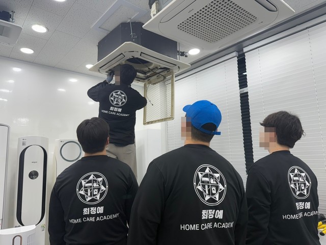 동탄에어컨청소학원, 화성에어컨청소학원, 스탠드에어컨청소학원, 시스템에어컨청소학원, 천장형에어컨청소학원, 벽걸이에어컨청소학원, 에어컨청소학원, 에어컨세척학원, 에어컨청소교육기관, 최정예홈케어아카데미