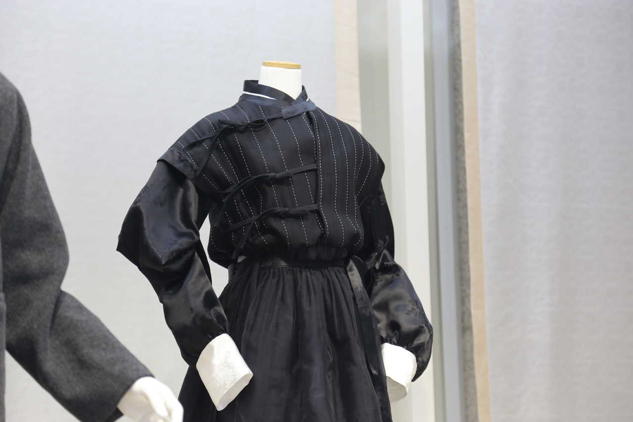 < Redrawing the Boundaries of Hanbok > Busan Hanbok Creative Studio Exhibition_2025.11.19 - 12.12