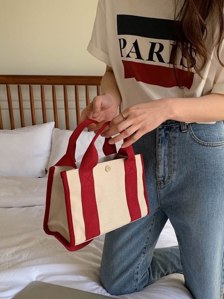 Marche Tote bag : more hugs. more love