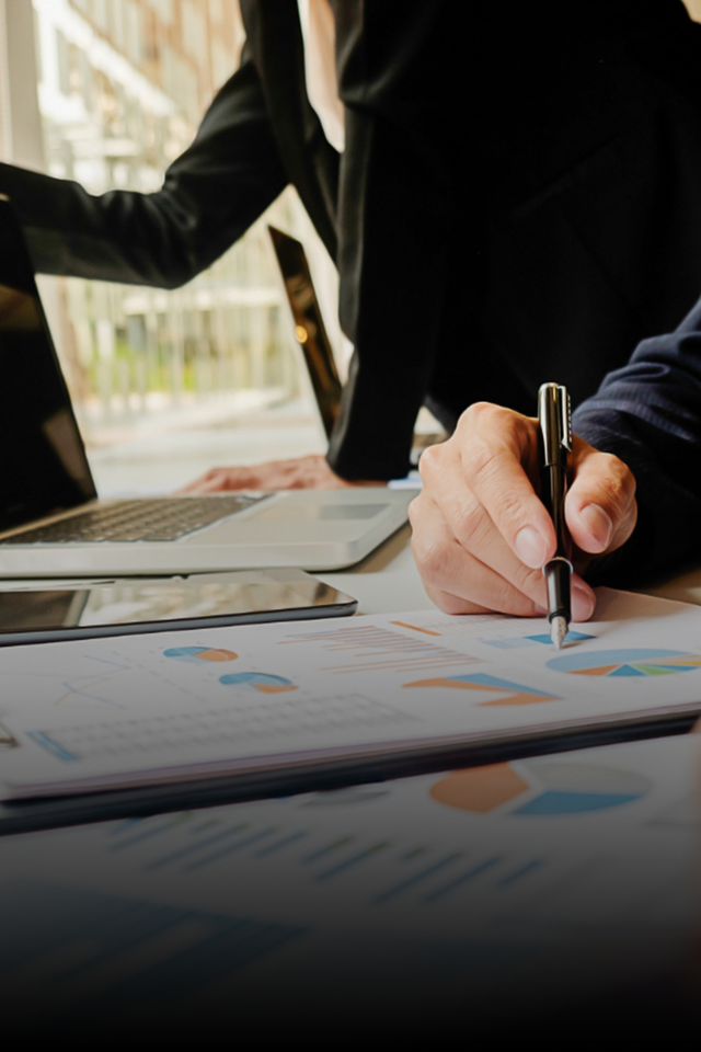 <p><span style="font-size: 24px;"><strong><span style="letter-spacing: -1px;">아로마웰니스</span></strong></span></p>  <p><span style="font-size: 24px;"><strong><span style="letter-spacing: -1px;">콘텐츠 개발 및 출판</span></strong></span></p>  <p> 	<br> </p>  <p><span style="font-size: 18px; letter-spacing: -1px;">교육과 산업 현장에서</span></p>  <p><span style="font-size: 18px; letter-spacing: -1px;">활용 가능한 전문 콘텐츠를 제작합니다.</span></p>