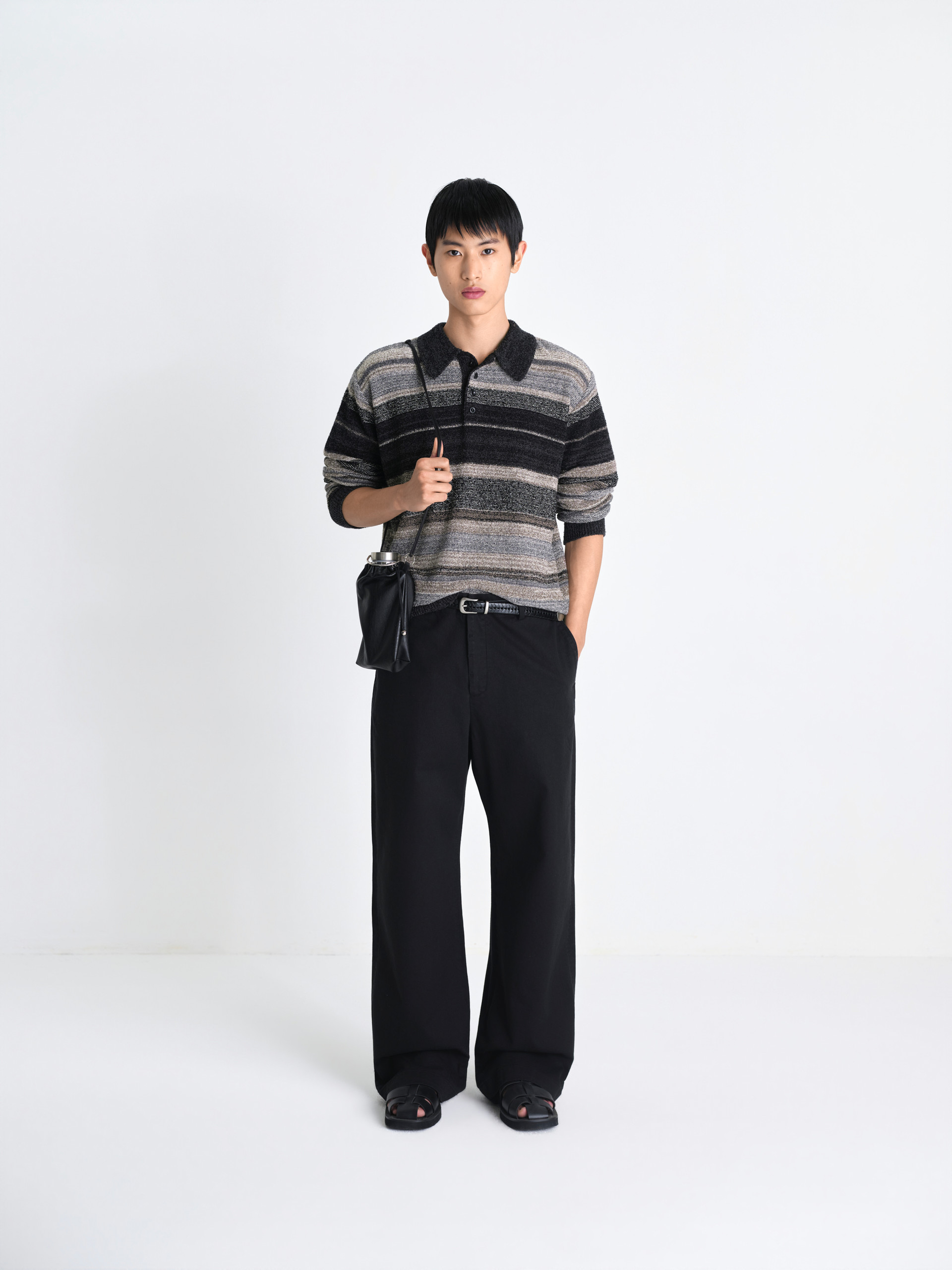 Patoe stripe collar knit static grey