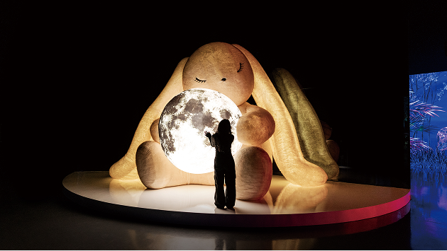 MOON RABBIT dara, ‘달아 달아, 밝은 달아’ 그 부름 속에서 이름이 지어진 달토끼 ‘dara’ - 아르떼뮤지엄 여수