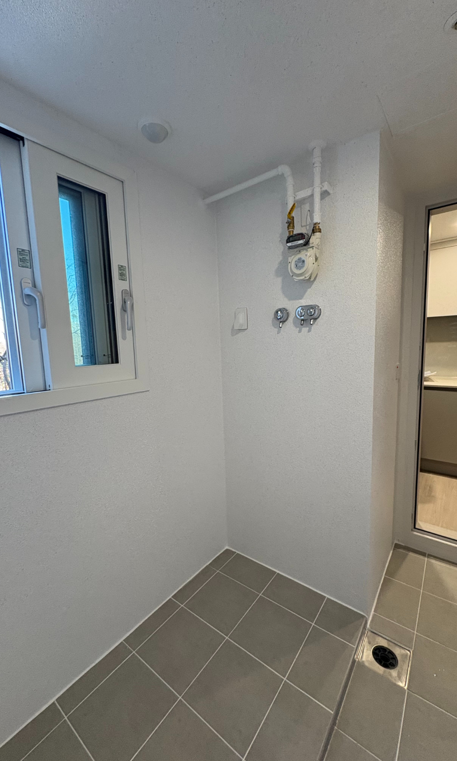 세탁실 탄성코트