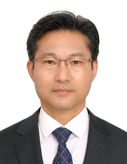 <br><h6 style="text-align: left;"><span style="color:#01b552; font-size: 25px;">이영민 목사</span></h6>  <p style="text-align: left;">서기</span></p>