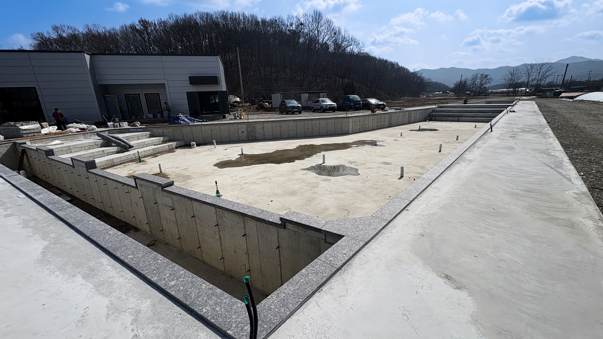 충남 아산 배방 야외수영장