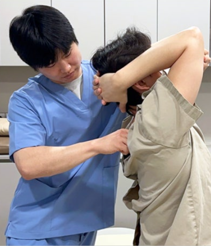 척추교정 도수치료