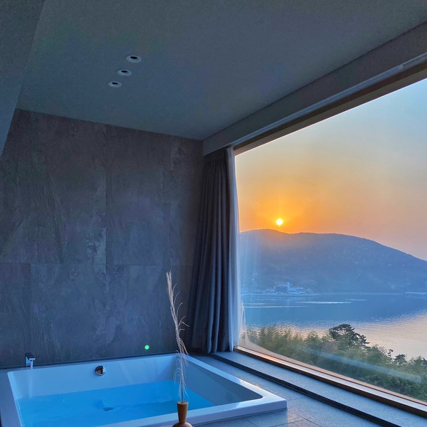 예약 상품 이미지