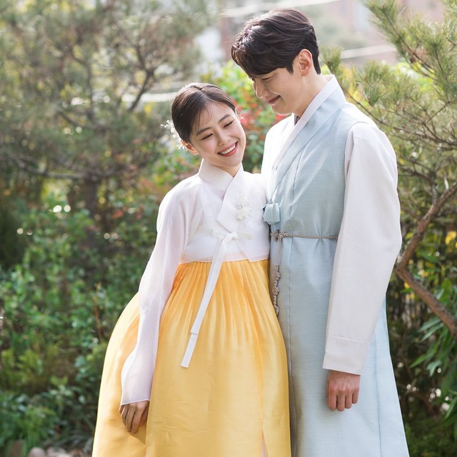 <h6 style="text-align: center;"><span style="color: rgb(58, 58, 58); font-size: 16px;">한복</span></h6>