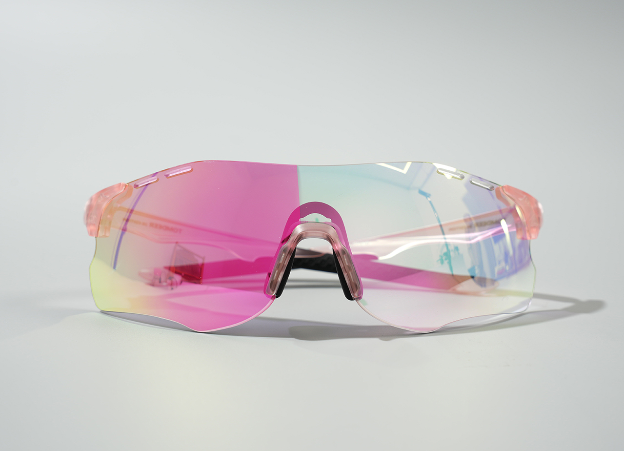 Pink Photochromic Lens