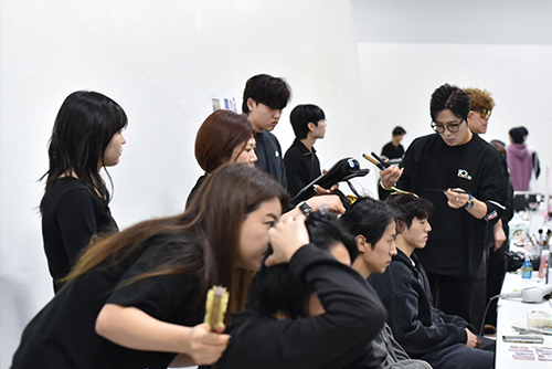 보그아트팀, 서울패션위크 유가당 쇼 헤어 완성