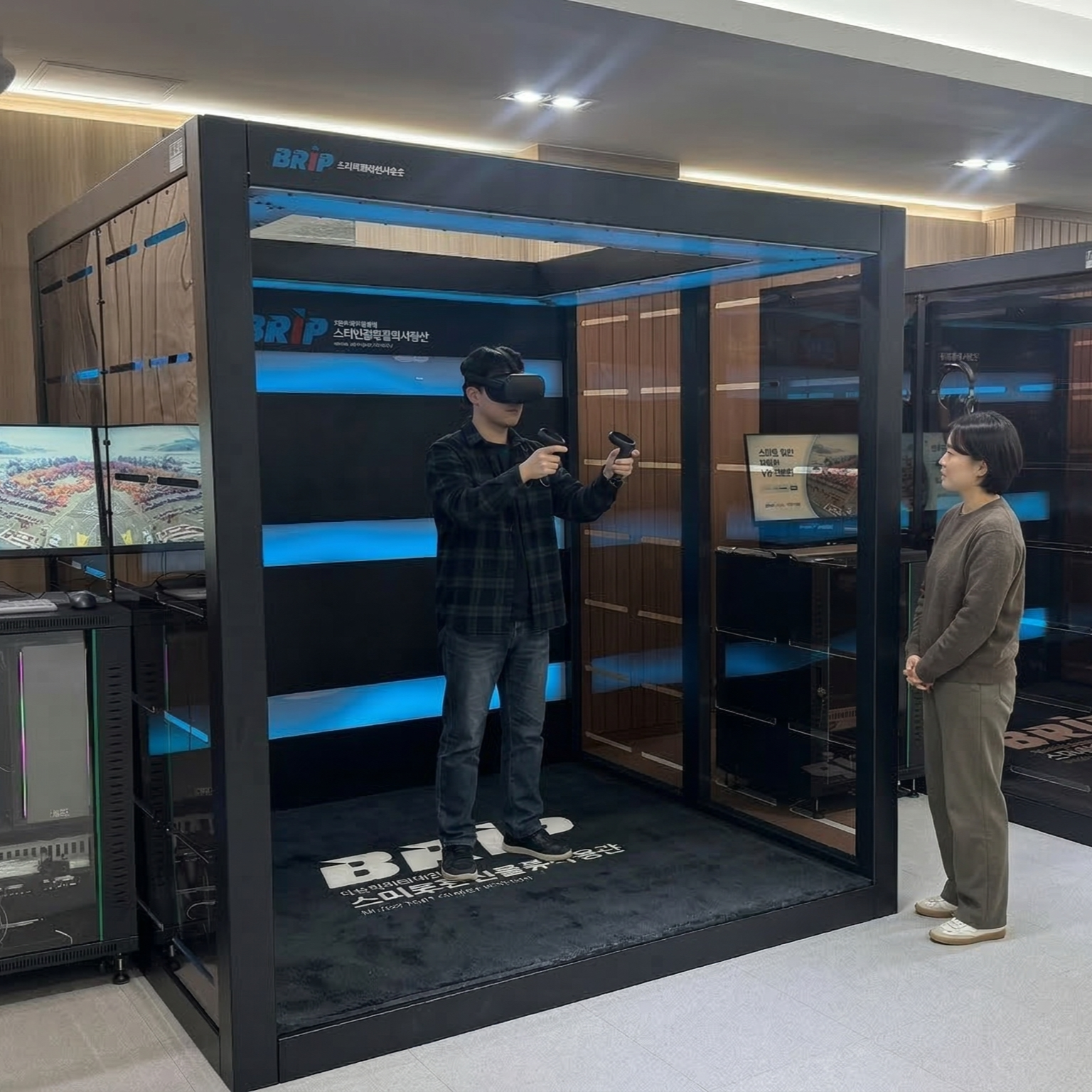 VR STATION Cabin Image