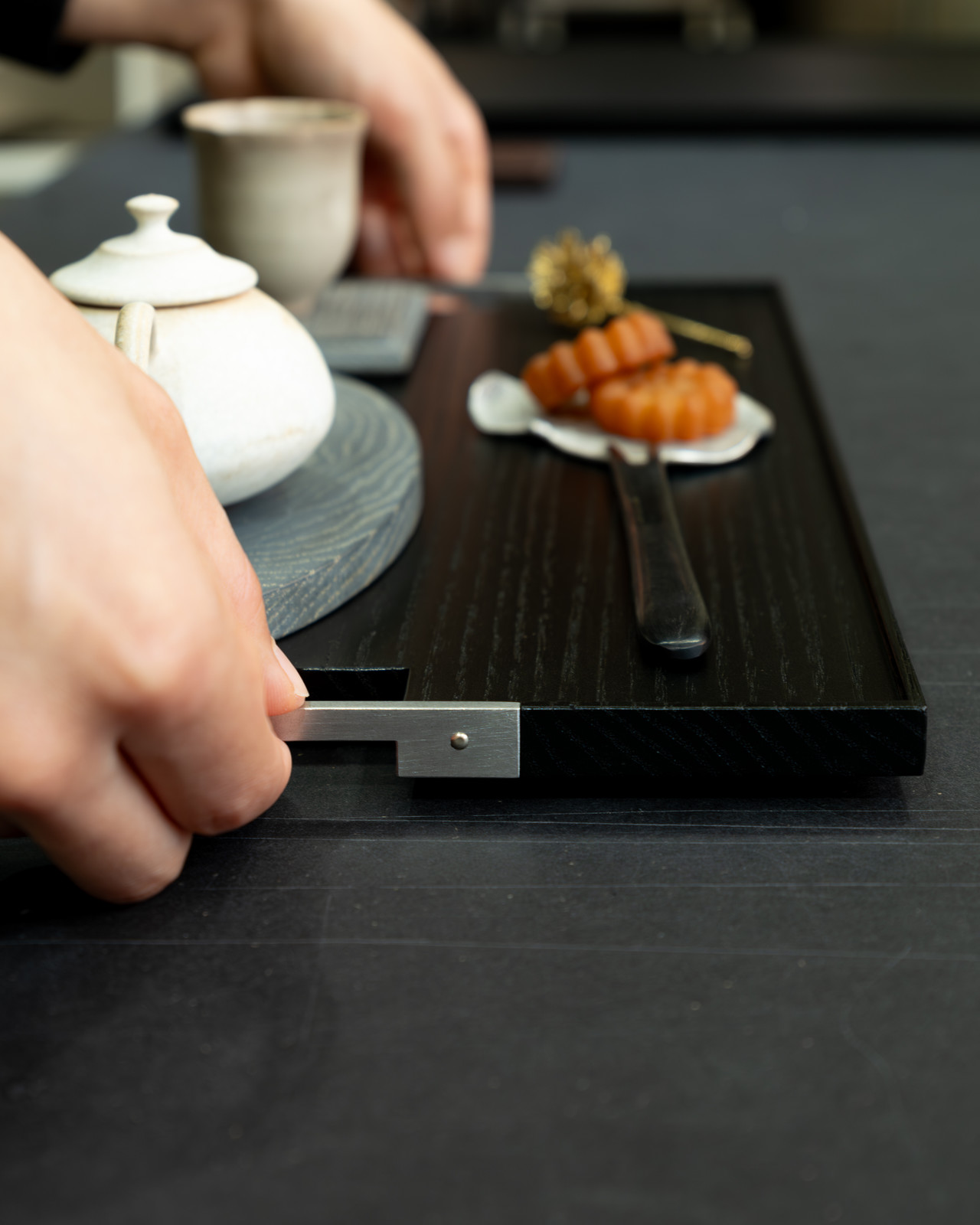 DAN TEA BOARD_puddle ver