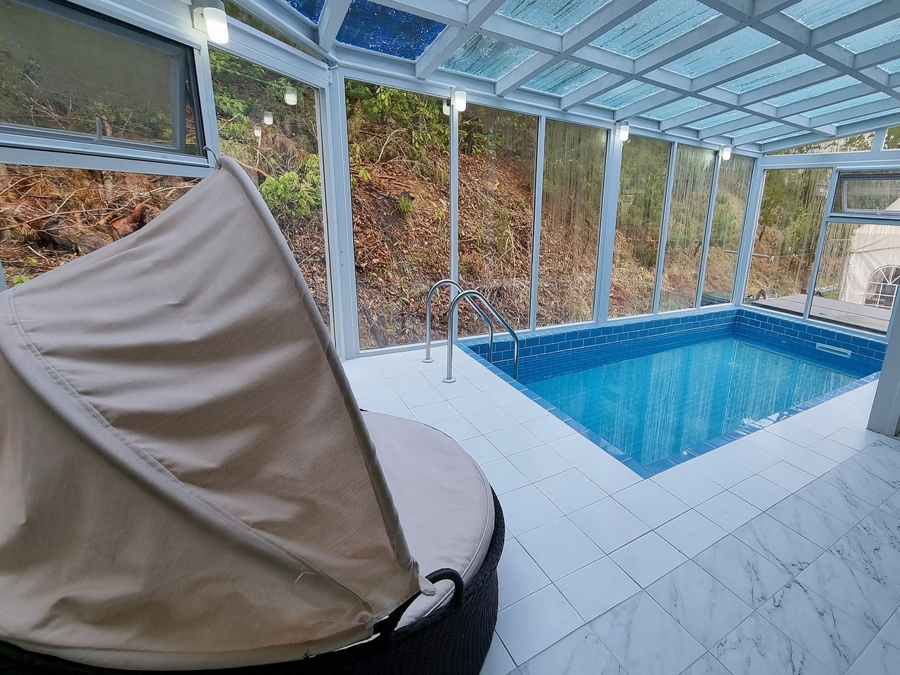 소토보체 펜트하우스 풀빌라 수영장