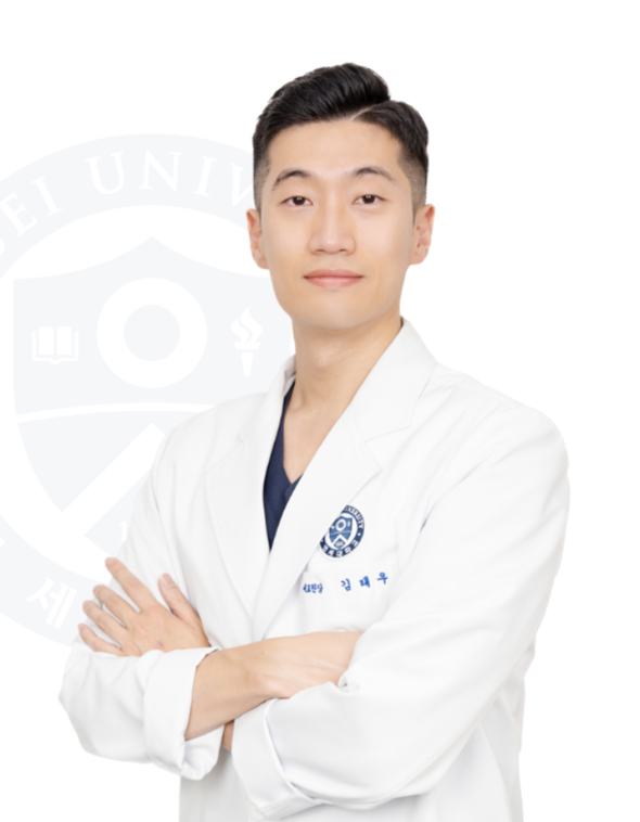 김태우