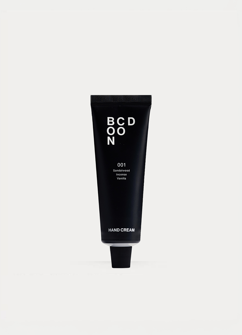 <p style="text-align: left; font-size: 16px; margin-top: 26px;"><span style="color: #000000;">비건 핸드워시 001샌달우드향</span><br /><span style="color: #000000;">₩ 25,000</span></p>