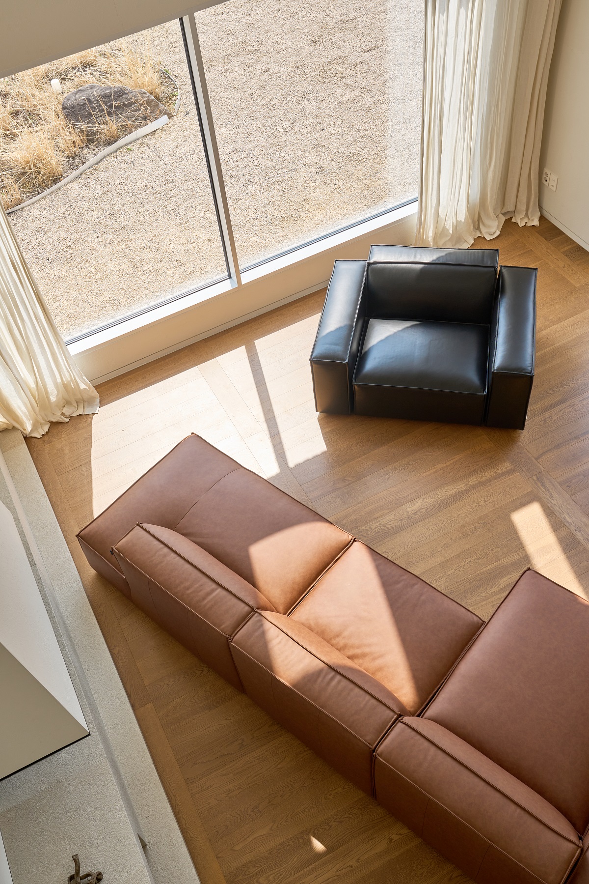 <p class="main_txt"  style="font-size:25px;">Living Room</p> <p class="sub_txt" style="font-size:15px;">MORE →</p>