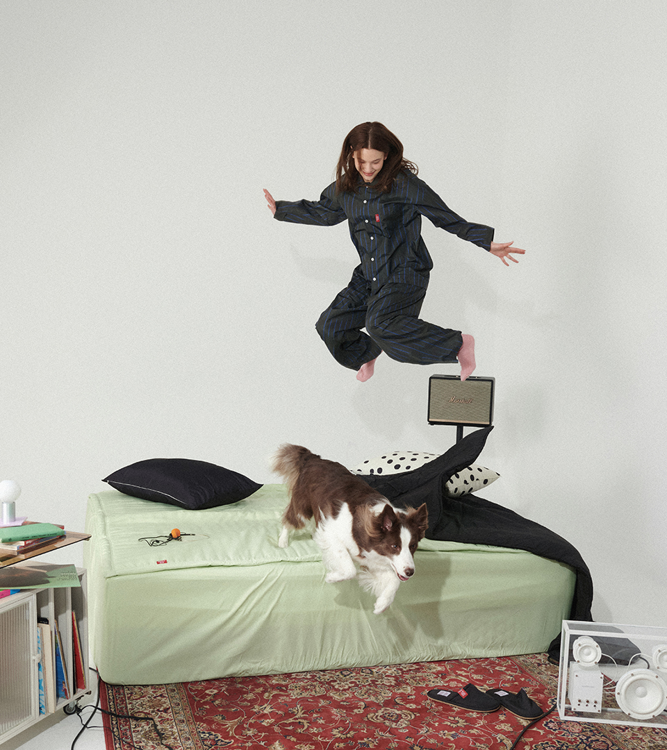 <p><span style="font-size: 24px; color: rgb(255, 255, 255);"><strong>NEW furless bedding</strong></span></p>  <p><span style="color: rgb(255, 255, 255);"><span style="font-size: 18px;">for furry companion animals</span></span></p>  <p><span style="color: rgb(255, 255, 255);"><br></span></p>  <p><span style="color: rgb(255, 255, 255);"><u><span style="font-size: 20px;">learn more</span></u></span></p>