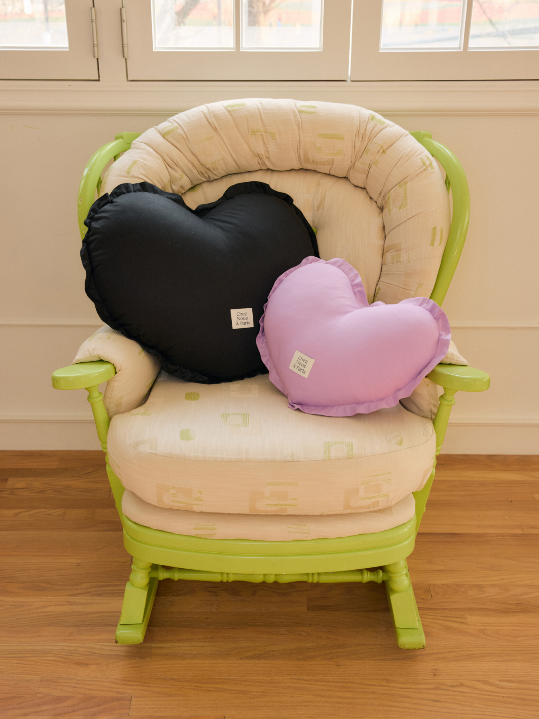 <div class="mcatebox"><span>Cushion</span></div>