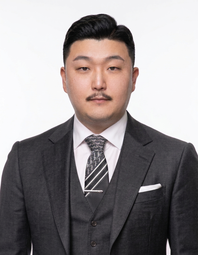 대표이사 이진욱