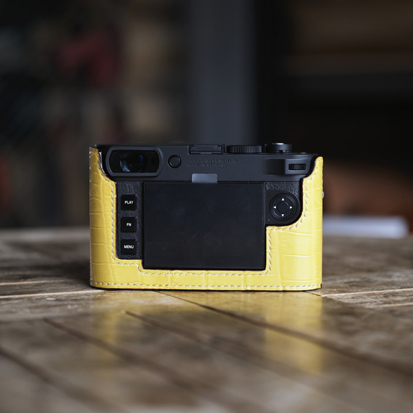 Leica M EV1 half case / Battery door type : LEICA CASES & STRAPS