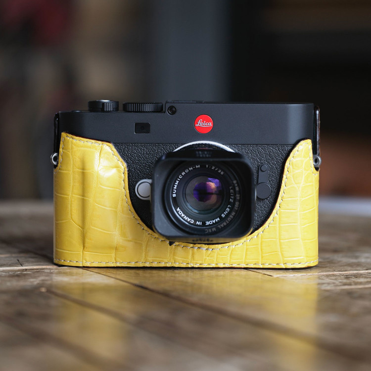 Leica M EV1 half case / Battery door type : LEICA CASES & STRAPS