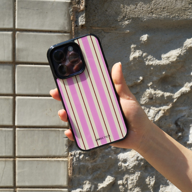 <p style="text-align:left; font-size:16px; margin-top:26px;">[Magsafe]Glossy Black Bumper Case<br><span style="color:#666;">₩ 27,000</span></p>