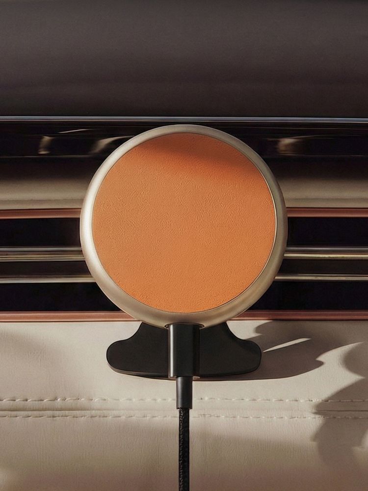 Qi2 25W 차량용 무선 충전 거치대 관련 이미지