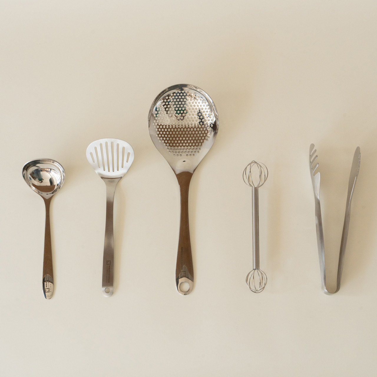 <span style="   line-height: 1em;   font-size: 18px;   letter-spacing: 0.5px;   border: 1px solid white;   margin-bottom: 10px;   padding: 10px;   display: inline-block; ">Life Edition</span><br>NEW IN<br>KITCHEN TOOLS <svg xmlns="http://www.w3.org/2000/svg" fill="none" stroke="white" stroke-width="1" viewBox="0 0 24 24"   style="width: 35px; height: 35px; margin-left: 8px; vertical-align: middle;">   <path d="M5 12h14M13 6l6 6-6 6"/> </svg>