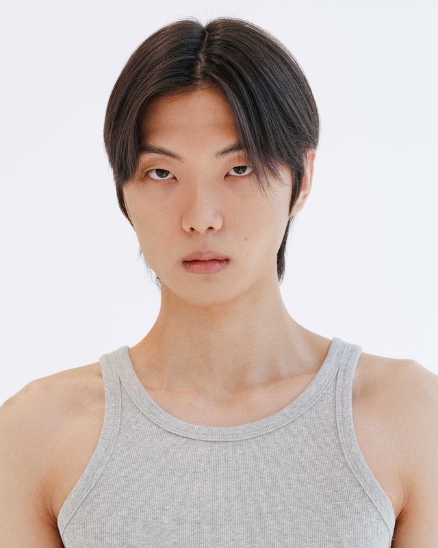 HYUNWOO JEONG