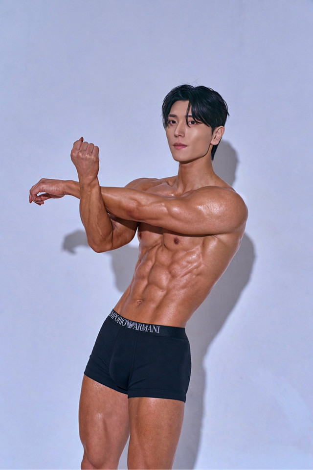<h6>장효진, 배서윤<br><b>물리치료사출신 교육이사<br><b>매주 일요일반</b></h6>