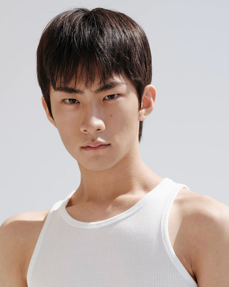 YOUNGWOO KIM
