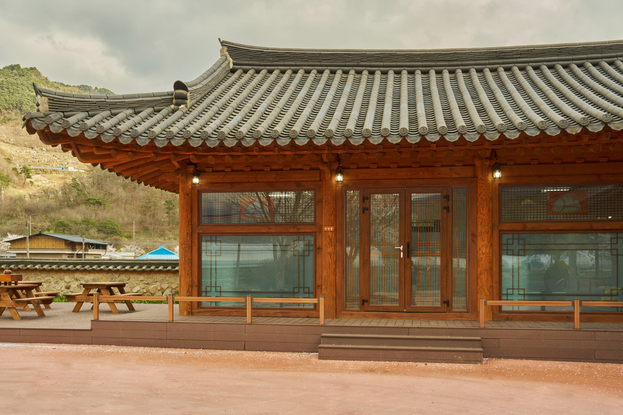 필 재 방