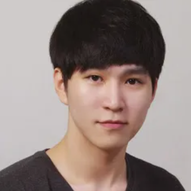 <B>이석현