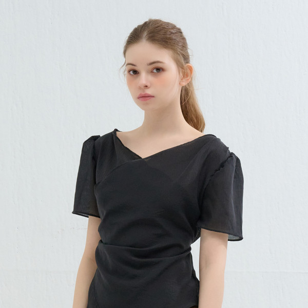 STRIPE WRAP SHIRRING BLOUSE BLACK 상세 이미지