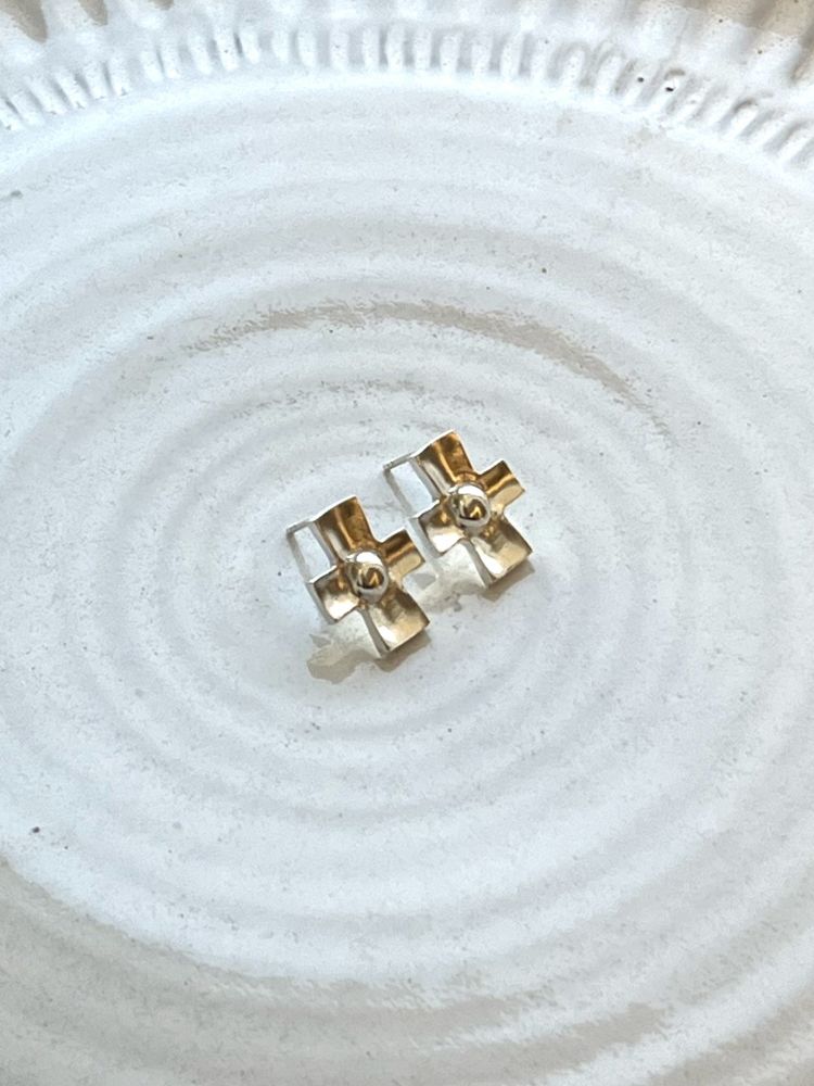 orb cross earrings : ENIVRER 어니브