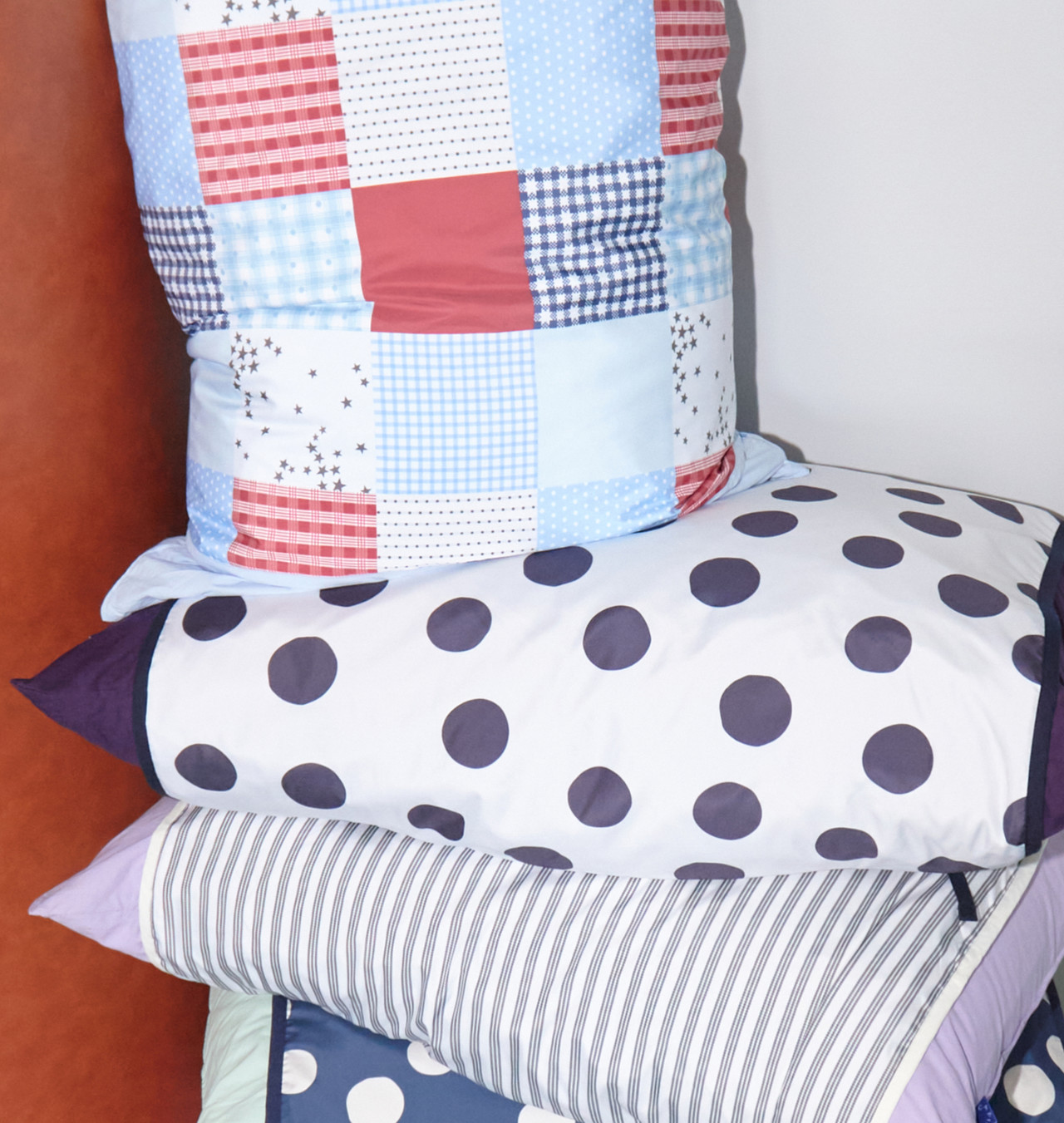 PILLOW COVER