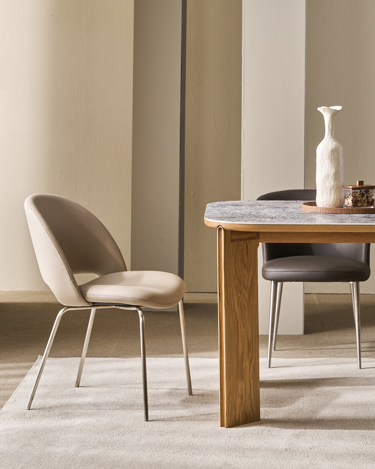 Solva Chair / 솔바 체어 2 color : 알렉스뮐러