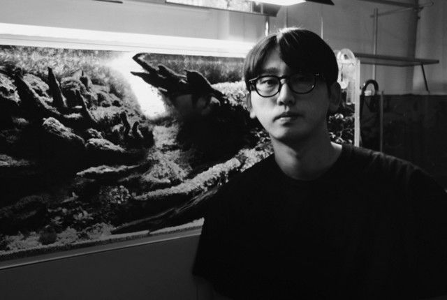 <p style="  margin-bottom:-10px;">이동혁</p><h5 style="line-height: 0.8; margin-bottom:0px;"><strong>Lee DongHyuk</strong></h5>