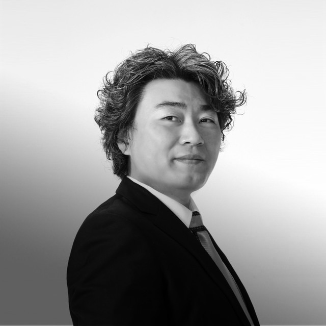 <p style="  margin-bottom:-10px;">김경태</p><h5 style="line-height: 0.8; margin-bottom:0px;"><strong> Kim KyoungTae</strong></h5>