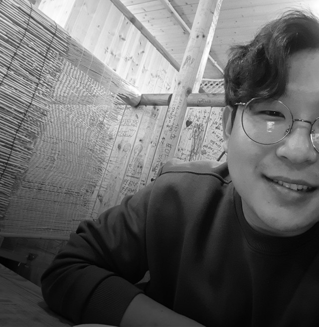 <p style="  margin-bottom:-10px;">박대한</p><h5 style="line-height: 0.8; margin-bottom:0px;"><strong> Park DaeHan</strong></h5>