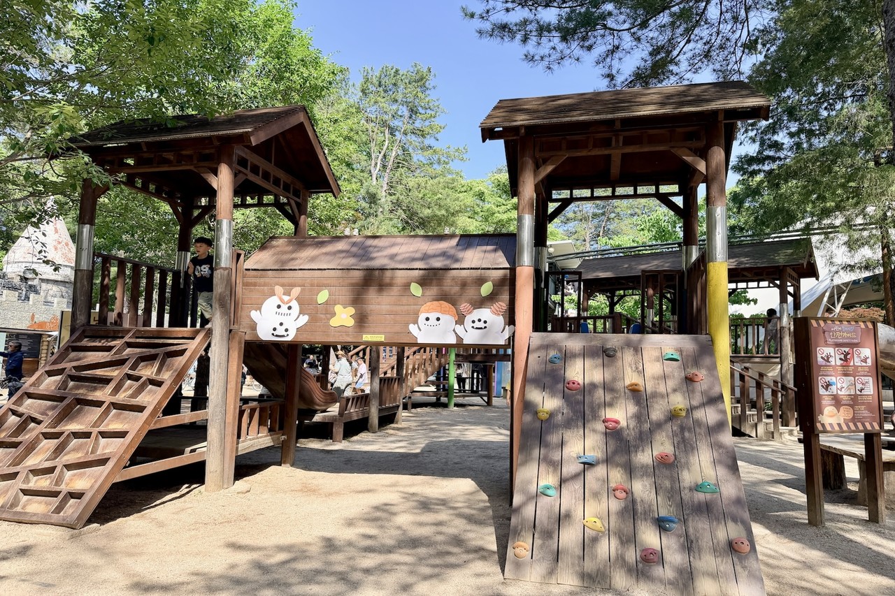 운치원 놀이터(Unchiwon Playground)
