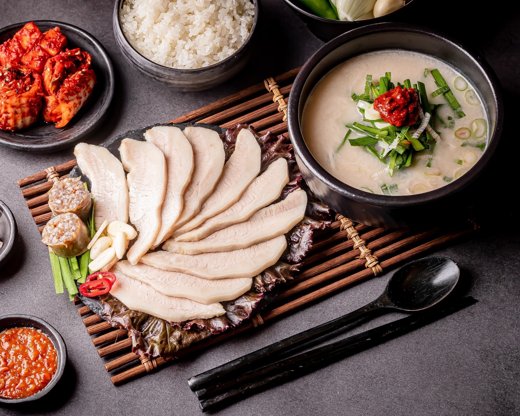 수변돼지국밥 | Pork & Rice Soup