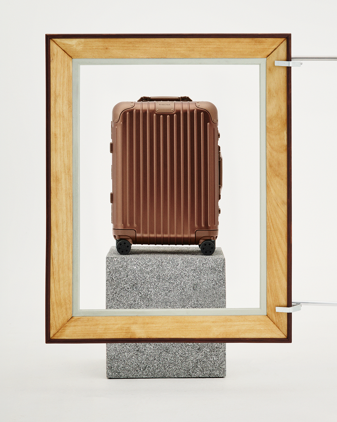 AA STOOL FOR RIMOWA
