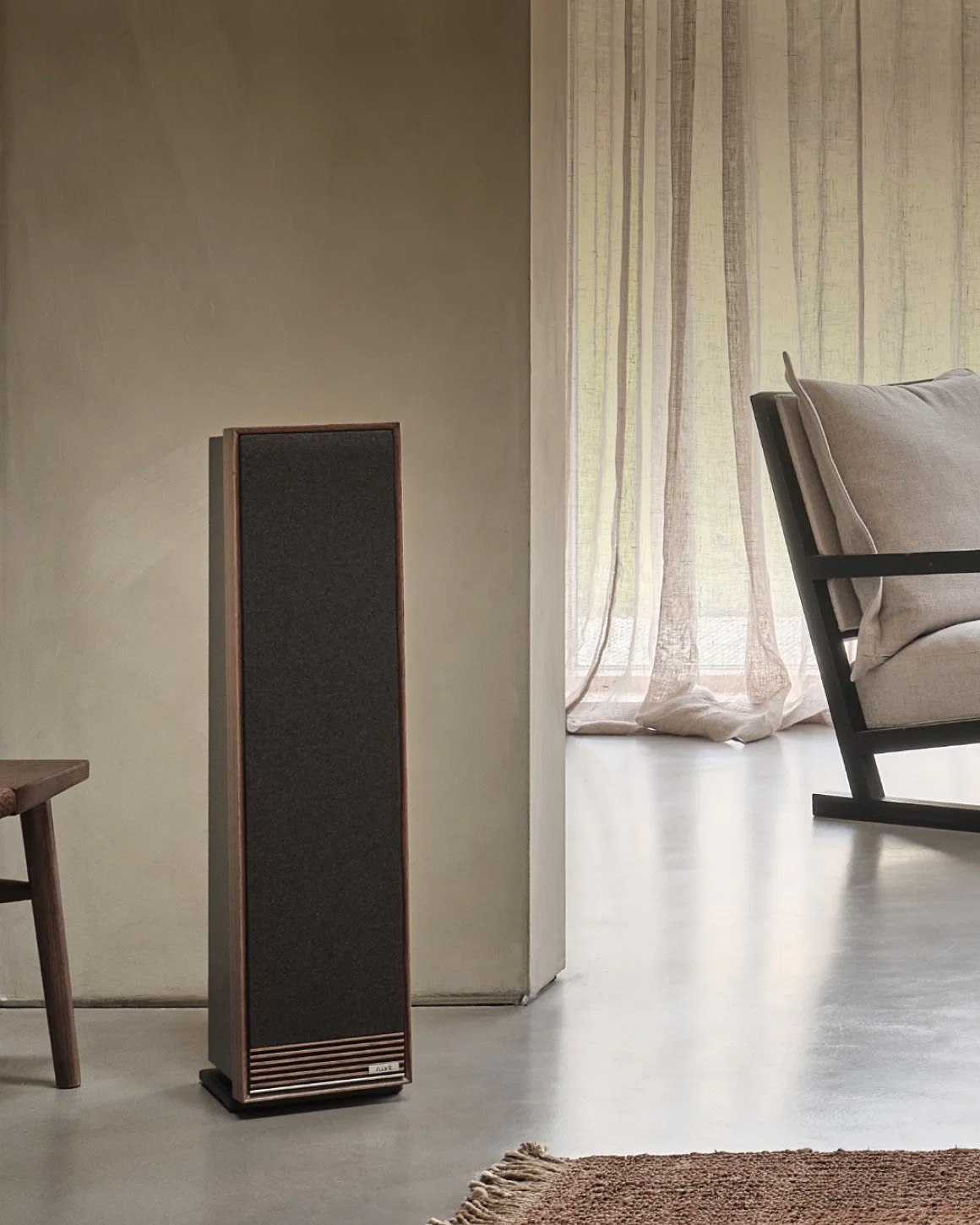 <p style="font-weight: bold;">Talisman-R Floorstanding Speakers