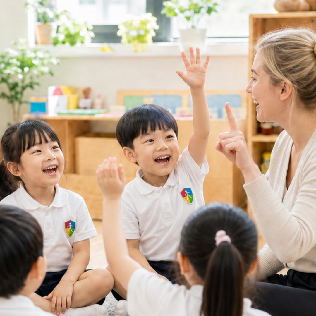 헬렌도론 교사와 함께 즐겁게 영어 활동에 참여하는 아이들