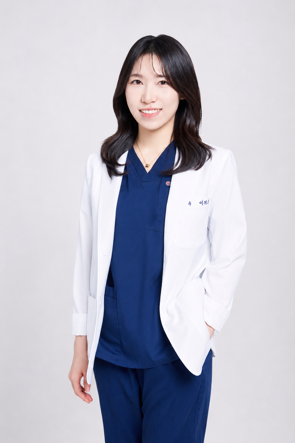 <br><p style="text-align: center;"><strong><span style="font-size: 20px;">이 지 선&nbsp;</span></strong> <strong>부원장</strong></p>