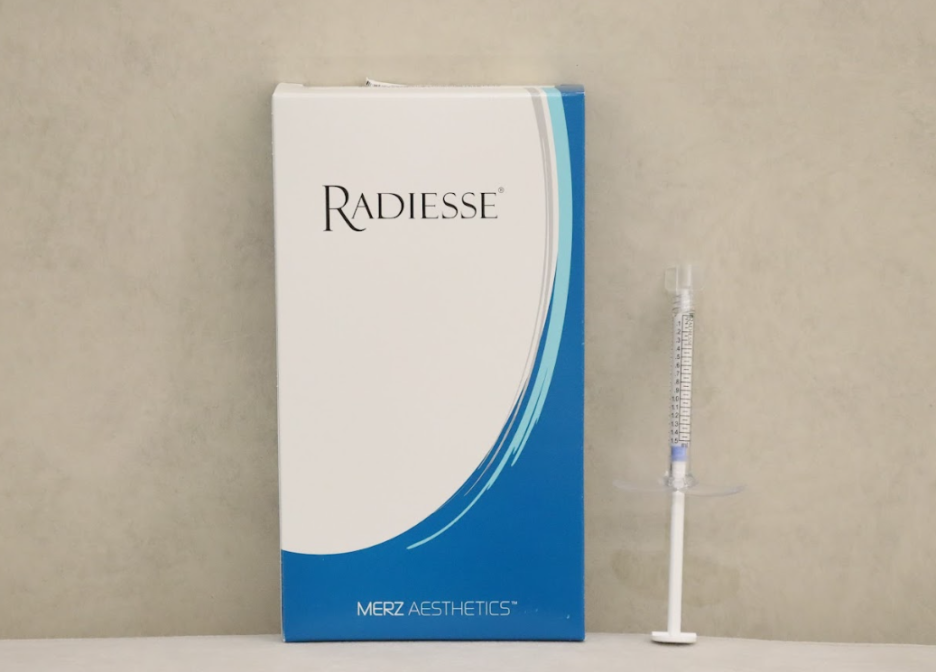 레디어스(Radiesse) 콜라겐부스터 정품 패키지와 시술에 사용되는 주사기